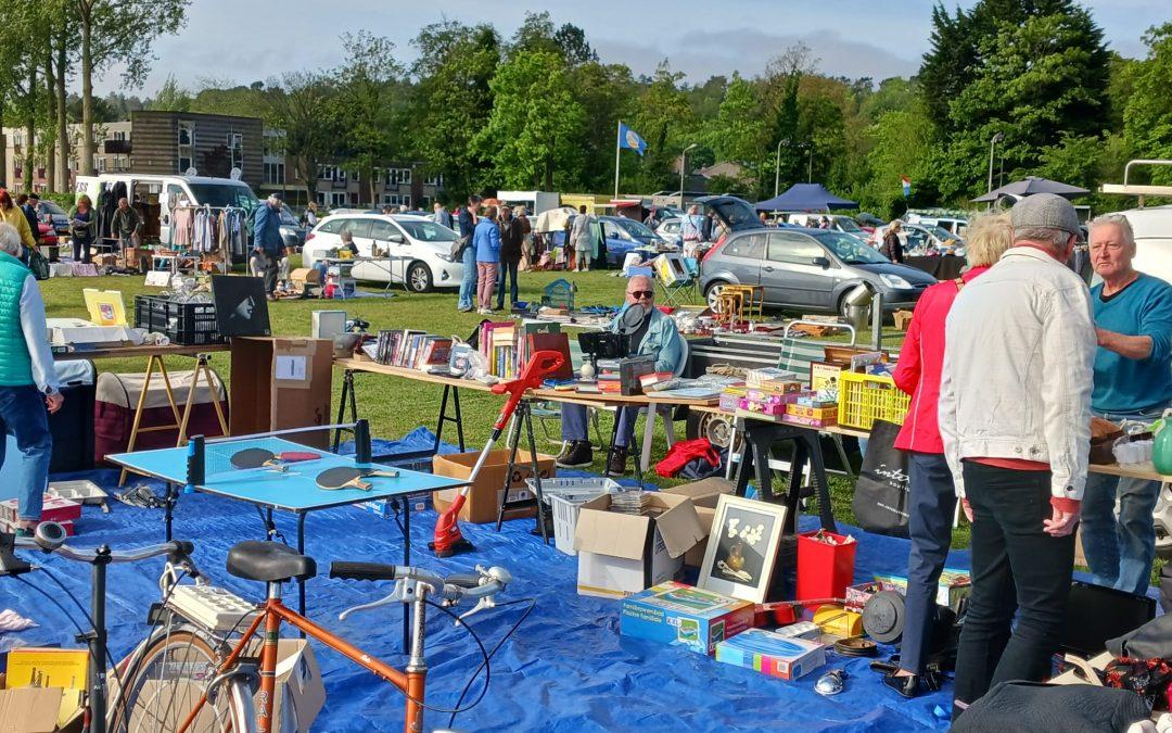 Fantastische Opkomst en Sfeer op de Kofferbakmarkt in Schoorl!